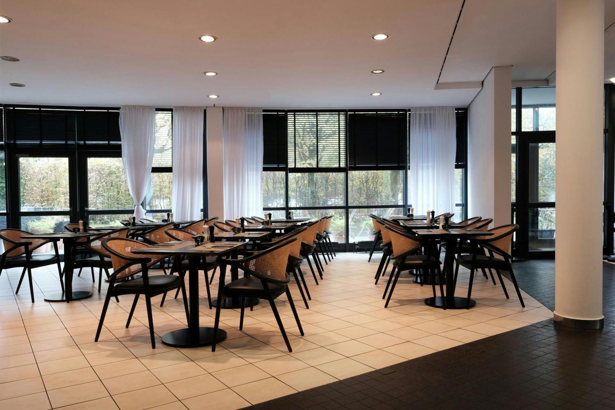 Hotel Four Dusseldorf Airport