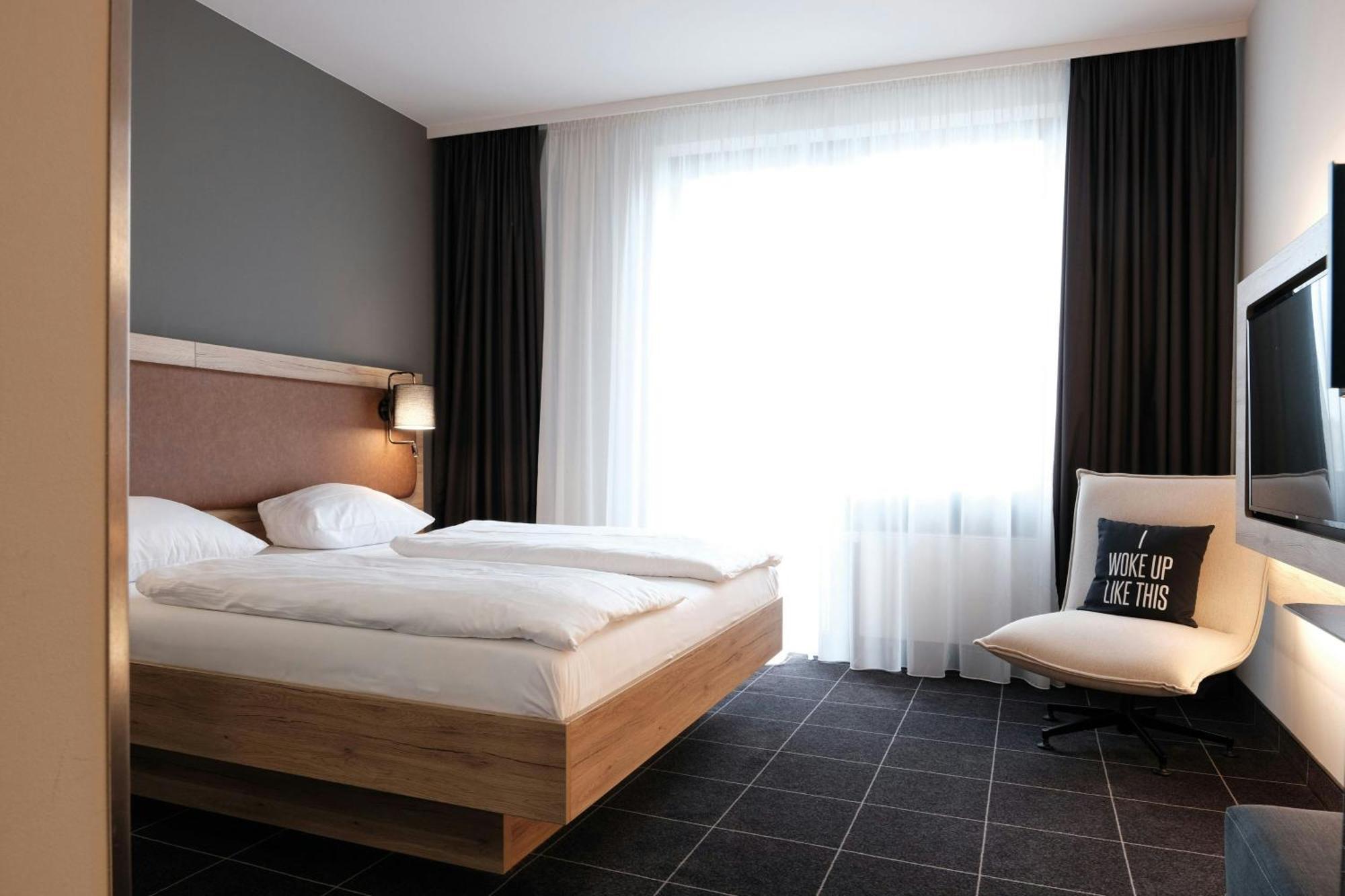 Hotel Four Dusseldorf Airport 4*
