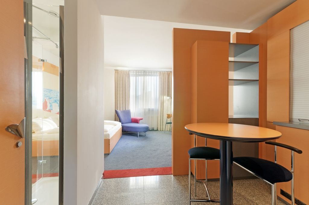 Four Dusseldorf Airport Hotel 4*